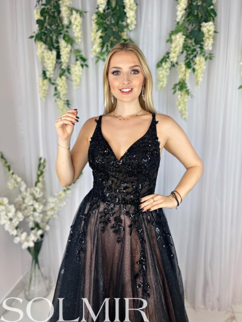 Sukienka PARADISE czerń z pudrowym różem Sukienka PARADISE czerń z pudrowym różem