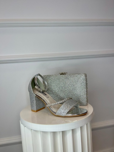 Sandały na słupku PARTY srebro Sandały na słupku PARTY srebro