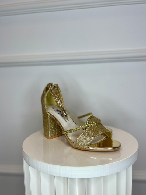 Sandały na słupku PARTY złoto