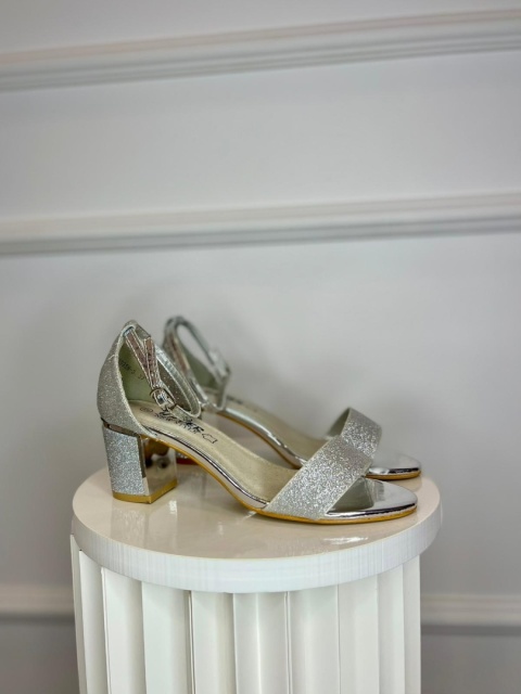 Sandały na słupku TEXAS srebro