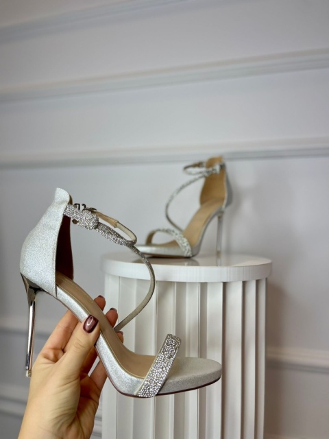 Sandały na szpilce MEX srebro Sandały na szpilce MEX srebro